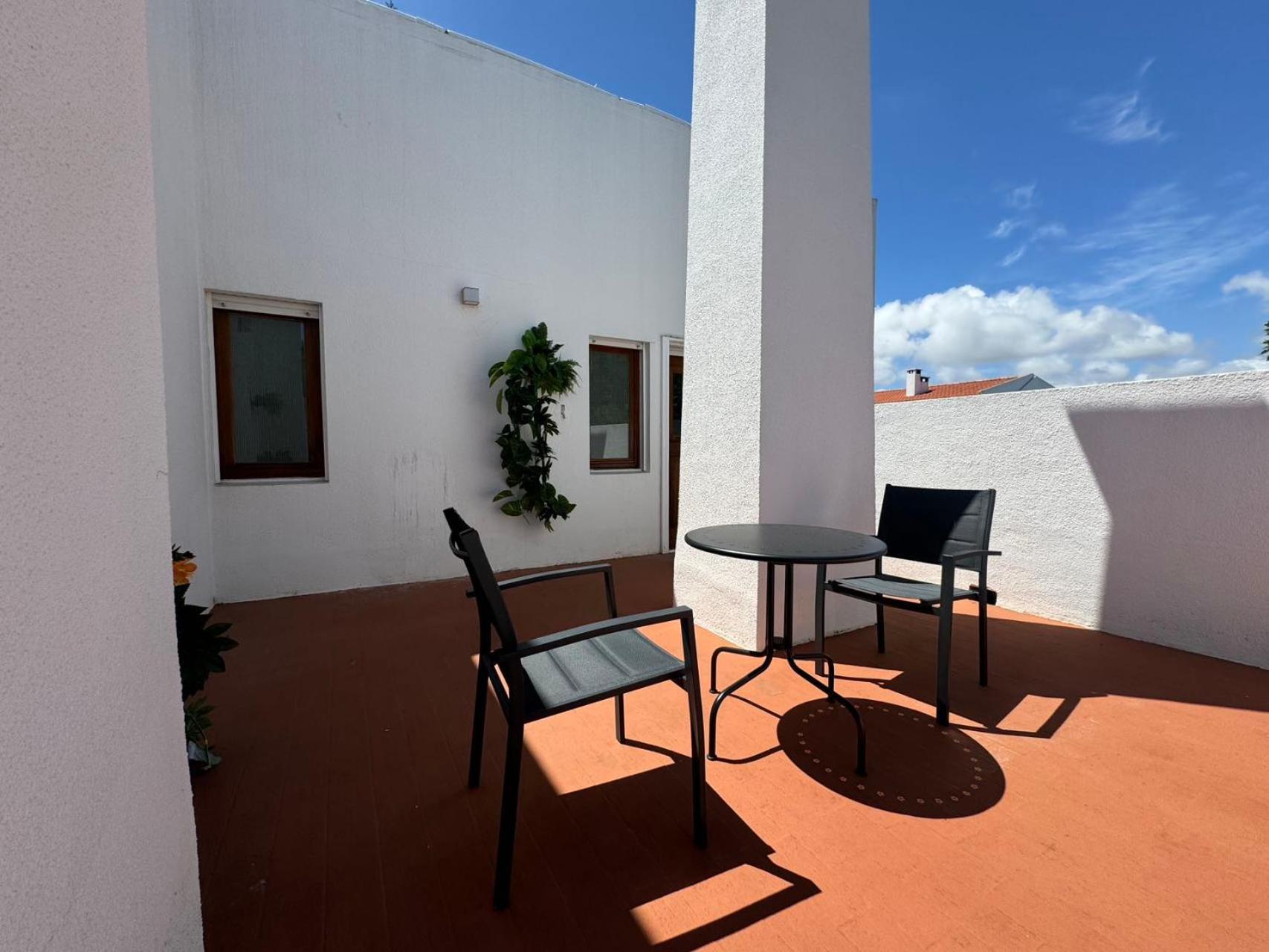 Aomo Art Space Hostel Oeiras Eksteriør bilde